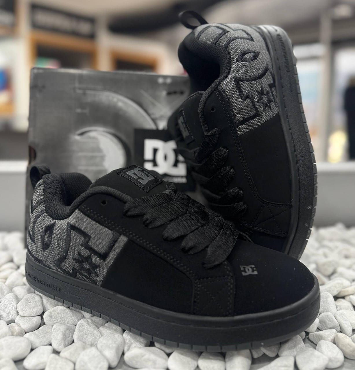 ZAPATO DC SHOES MODELO COURT GRAFFIK BLK