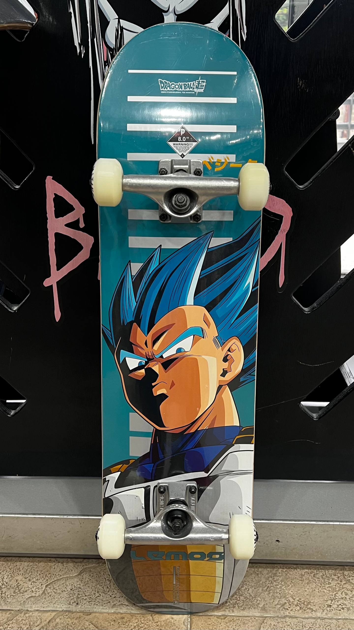 PATINETA MARCA PRIMITIVE MODELO DRAGON BALL MEDIDAS TABLA 8". RUEDAS 52MM