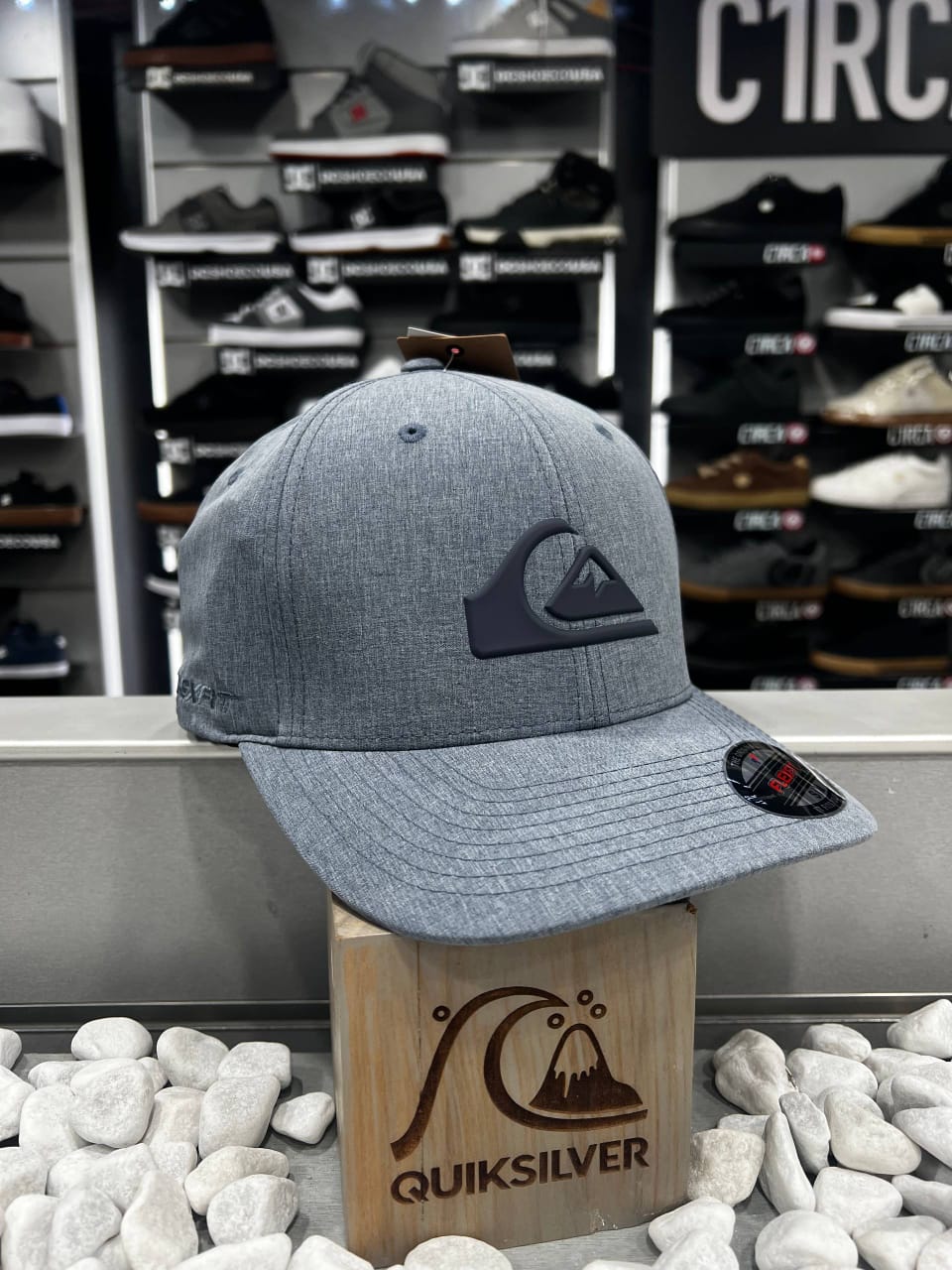 QUIKSILVER GORRA MODELO NAVY BLAZER NBR CERRADA (Copia)