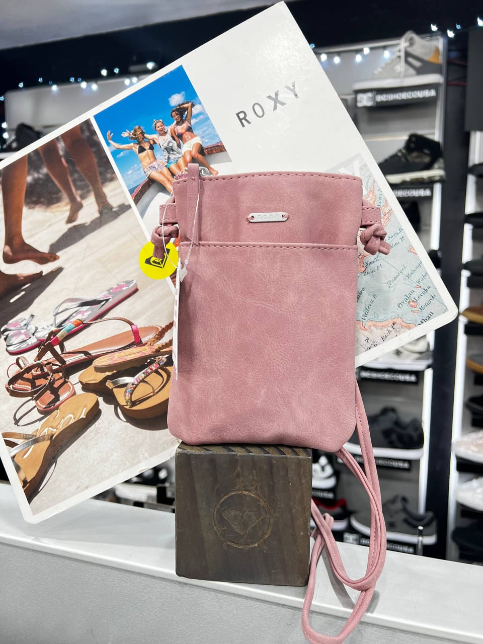 CARTERA ROXY MODELO PEACEFUL BAY PHONE BAG MGZO