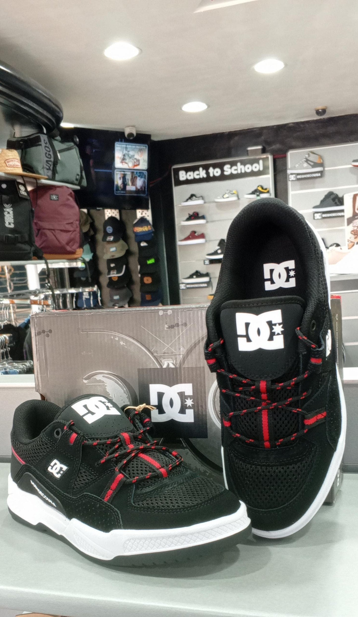 Zapatos DC Shoes Modelo Construct KHO