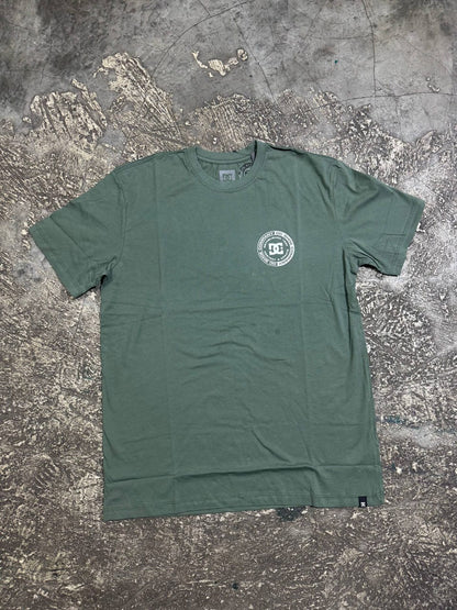 FRANELA DC SHOES MODELO CORPO FB MIL