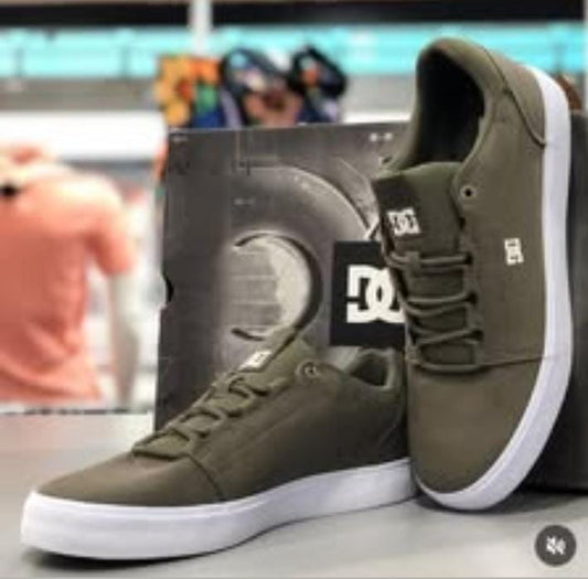 Zapatos DC Shoes Modelo Hyde CHF