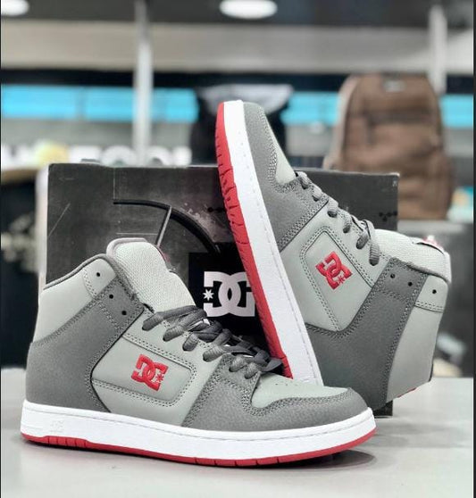 Zapatos DC Shoes Modelo Manteca 4 HI XWSN