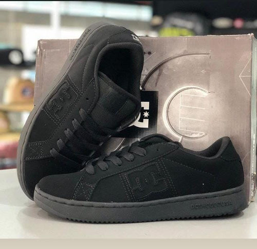 Zapatos DC Shoes Modelo Striker 3BK