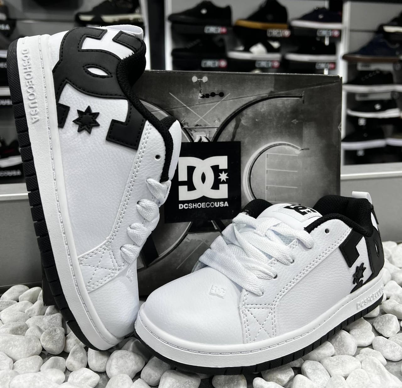 ZAPATOS DC SHOES KID'S MODELO COURT GRAFFIK 102 WHT BLK