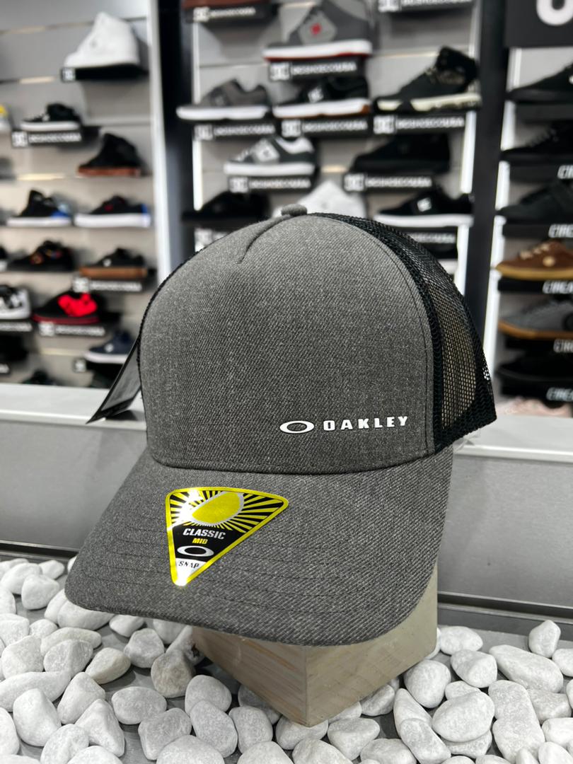 GORRA OAKLEY MODELO CHANTEL CAP JET BLACK  01K  AJUSTABLE