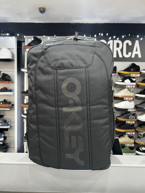 MORRAL OAKLEY MODELO ENDURO BLACKOUT 02E