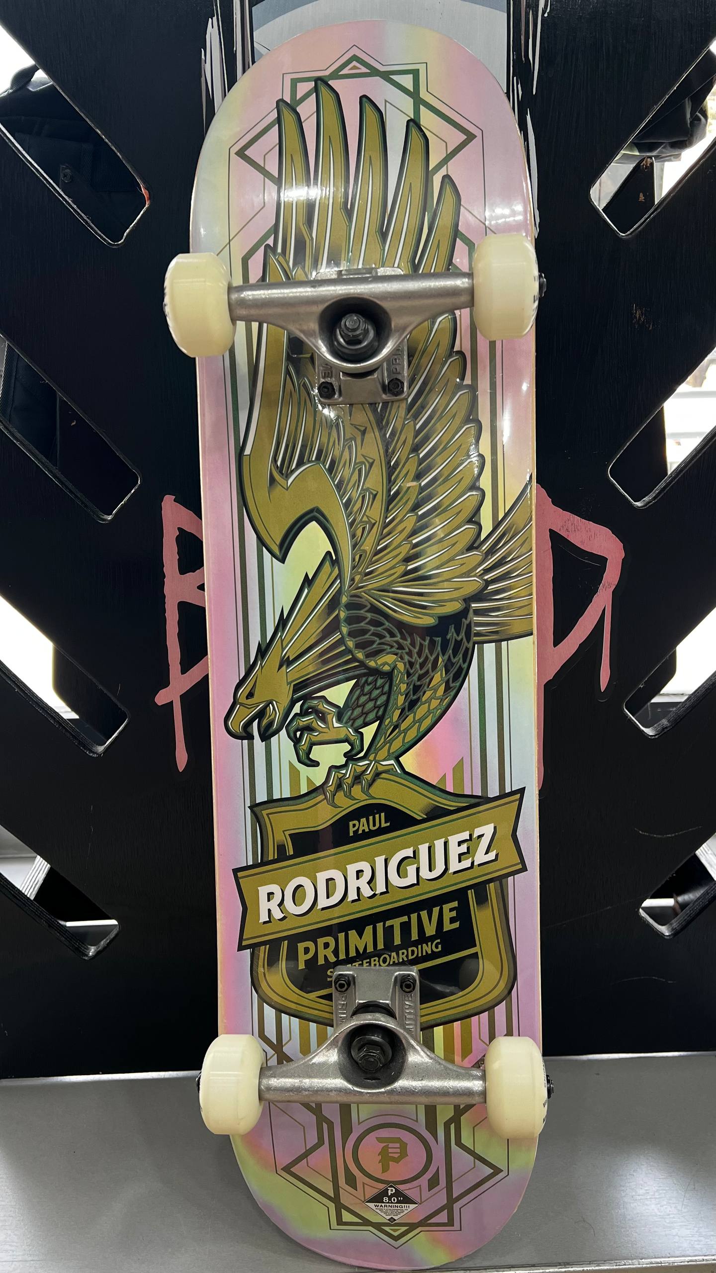 PATINETA MARCA PRIMITIVE MODELO PAUL RODRIGUEZ MEDIDAS TABLA  8.0". RUEDAS 52MM
