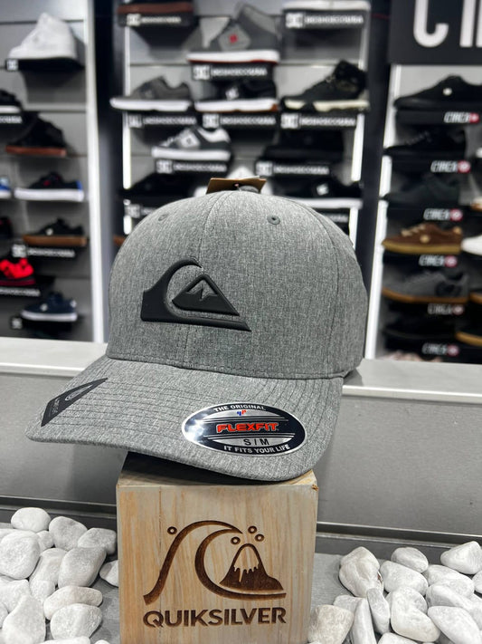 QUIKSILVER GORRA MODELO AMPED KVJO
