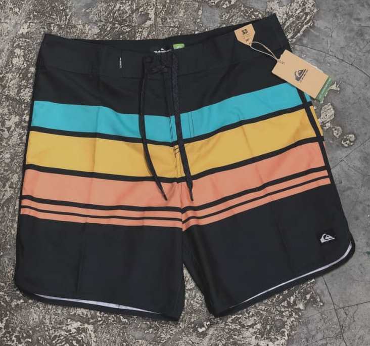 Short Traje de baño Quiksilver Modelo Everyday Stripe