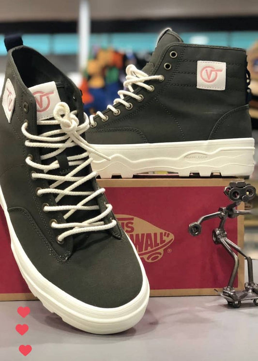 Zapatos Vans modelo Sentry Waxed