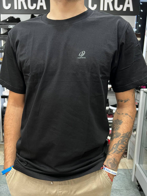 FRANELA WARIVANA MODELO BASICA BASICA NEGRA